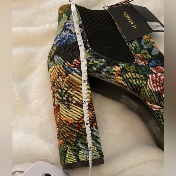 New Floral platform boots size 10 - Picture 10 of 13